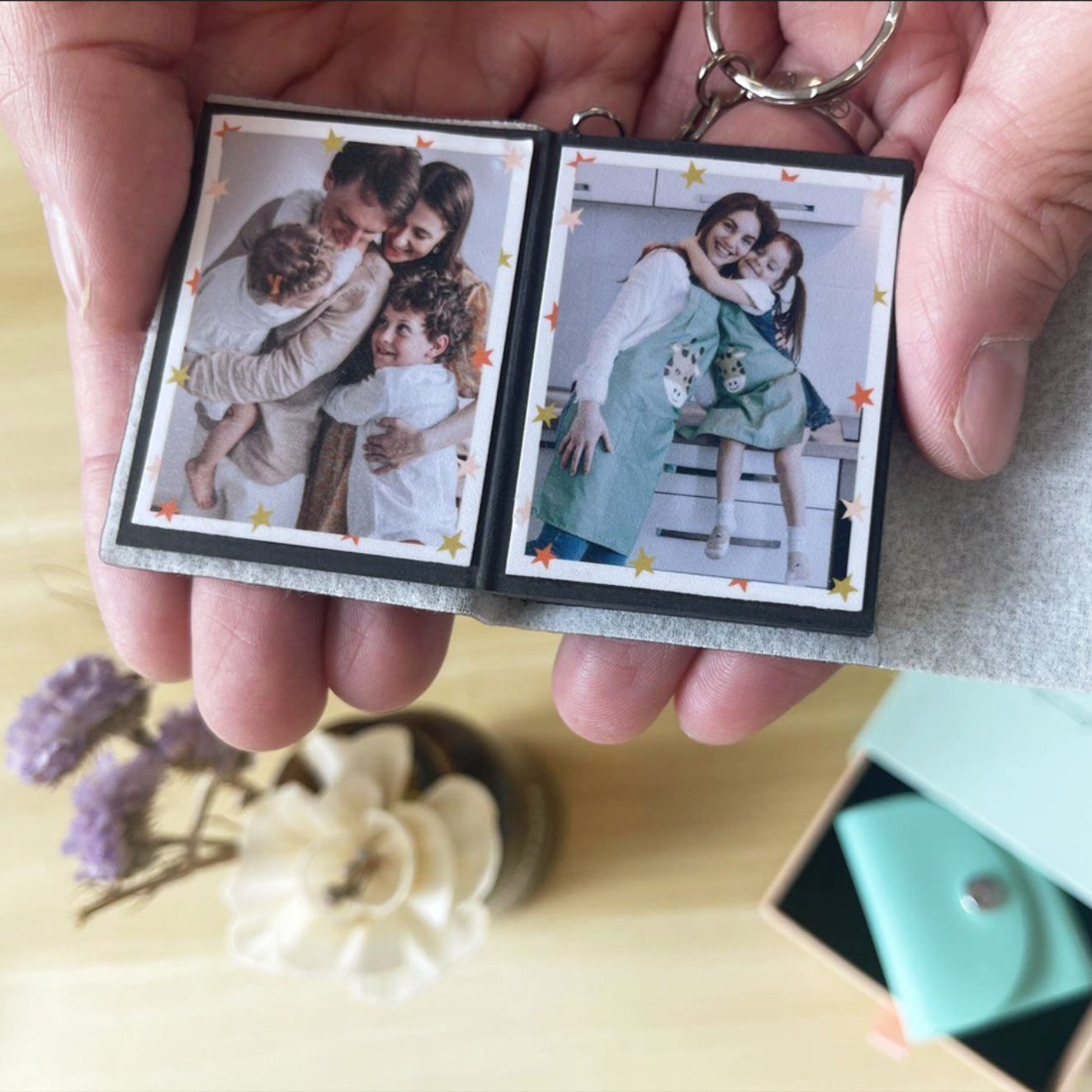 Mini Photo Keychain, DIY Small Custom Leather Memory Photo, Picture Keychains Personalized Album, Mini Cute Key Ring Keychain with Picture Book for Family, Boyfriend, Couples, Dog, Friends - uniqicon