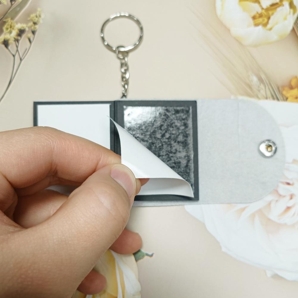 Mini Photo Keychain, DIY Small Custom Leather Memory Photo, Picture Keychains Personalized Album, Mini Cute Key Ring Keychain with Picture Book for Family, Boyfriend, Couples, Dog, Friends - uniqicon
